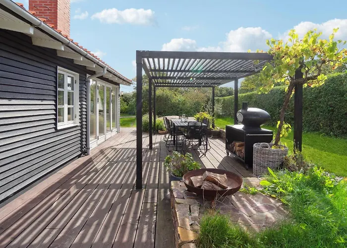 Vakantiehuis In With Kitchen