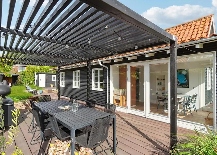 Vakantiehuis In With Kitchen *
